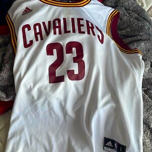 James cavaliers jersey